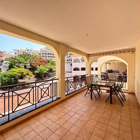 2 Bedroom In Cristianos K210