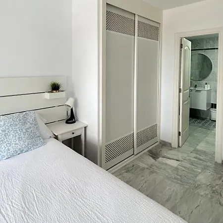 2 Bedroom In Cristianos K210 * Los Cristianos (Tenerife)